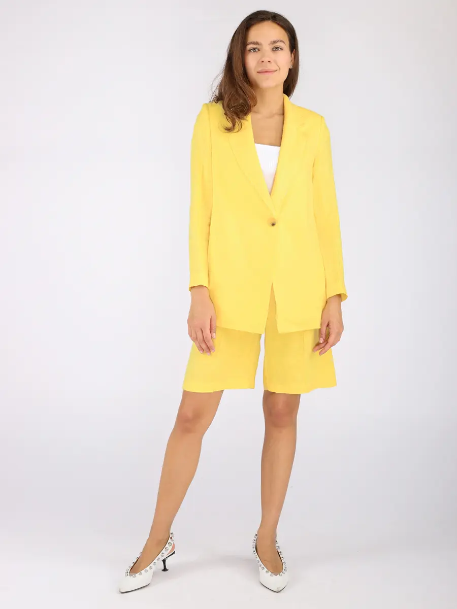 Льняные женские шорты EQmoda, желтые